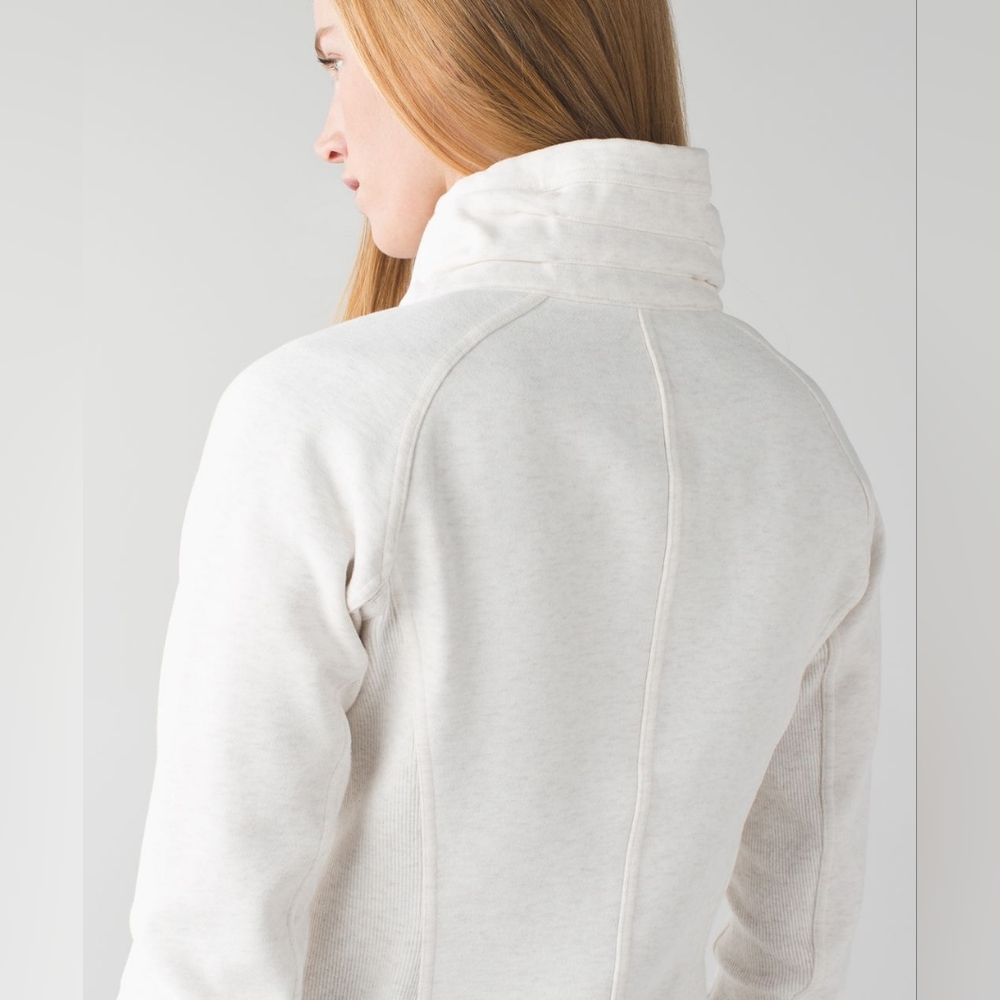 Lululemon Radiant Jacket Size 6 - Picture 3 of 11